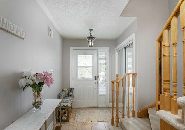 239-banbrooke-crescent-newmarket-ontario-n5532868
