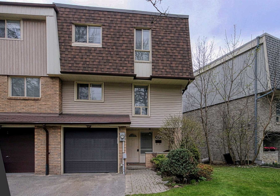 98-henderson-drive-aurora-ontario-n5654030