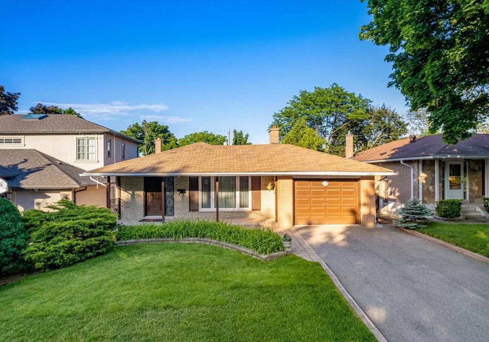 153-highland-park-boulevard-markham-ontario-n5678885