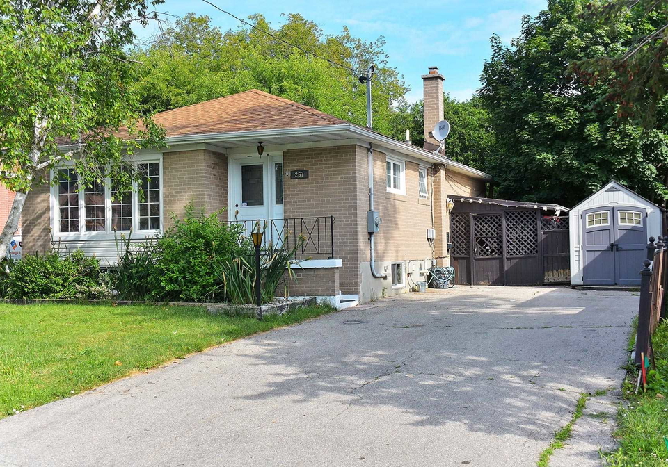 257-silverbirch-drive-newmarket-ontario-n5696031