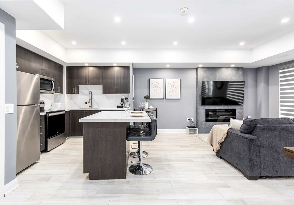 18-coles-avenue-vaughan-ontario-n5749572