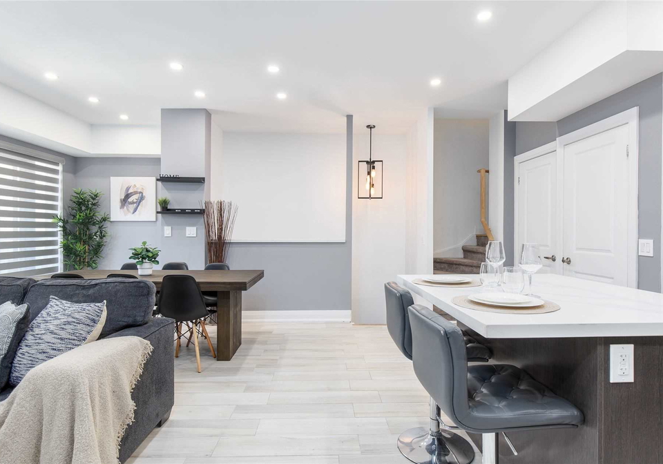 18-coles-avenue-vaughan-ontario-n5749572