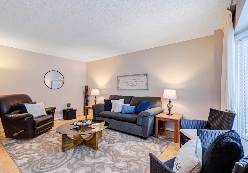 36-savage-road-newmarket-ontario-n5856550