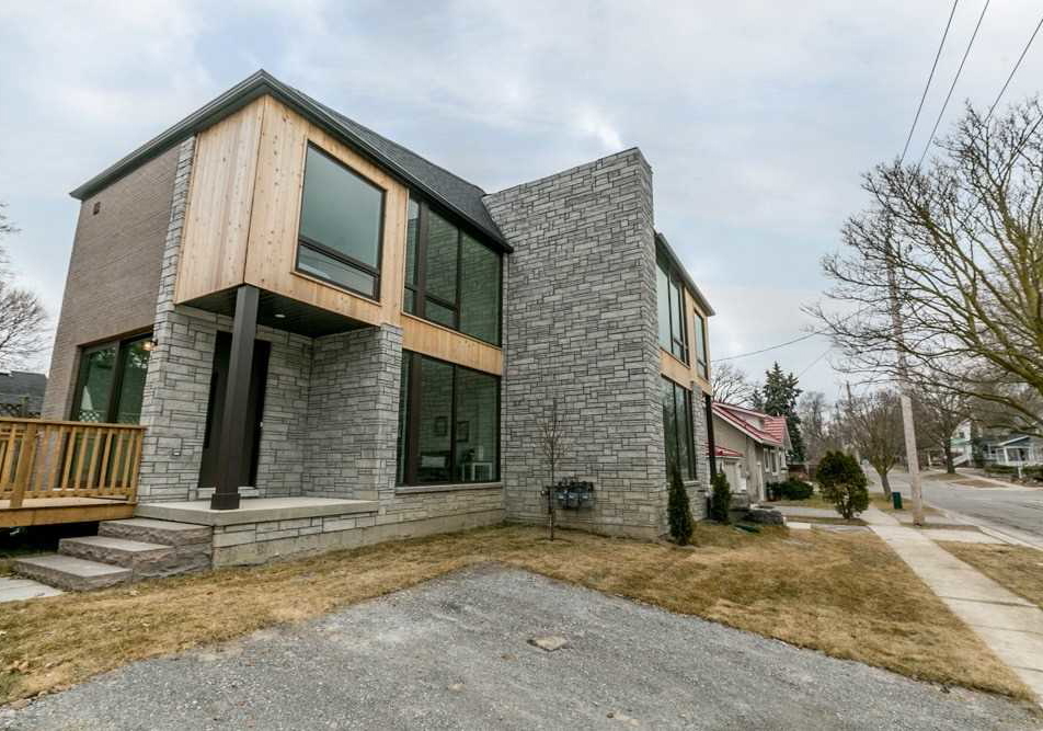 83-niagara-street-newmarket-ontario-n5943333