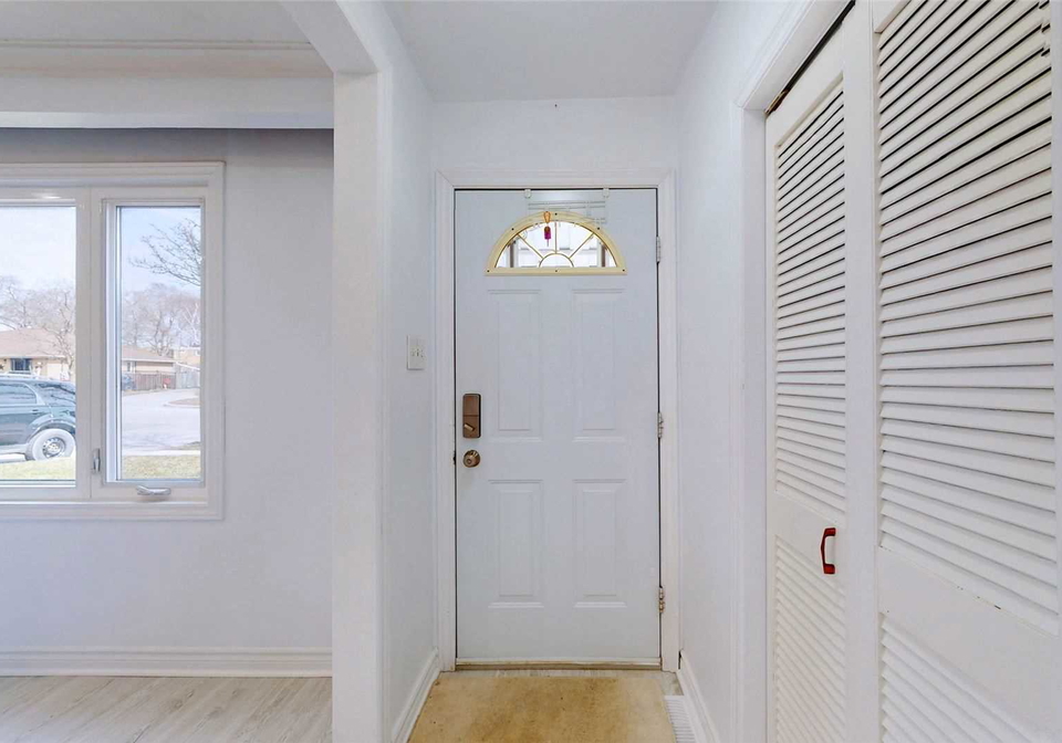 195-penn-avenue-newmarket-ontario-n6020915