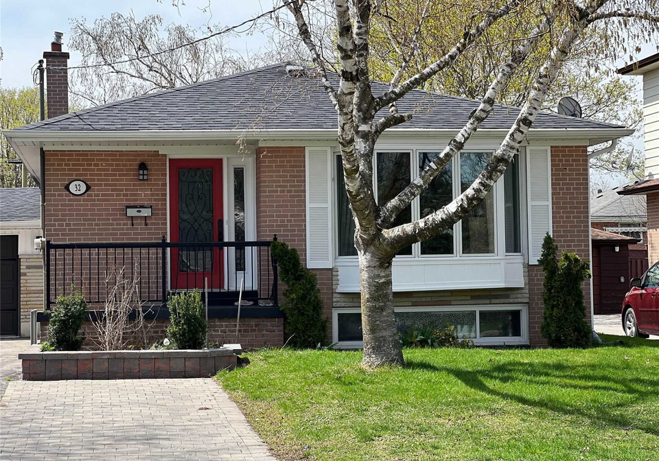 32-collins-crescent-aurora-ontario-n6042167