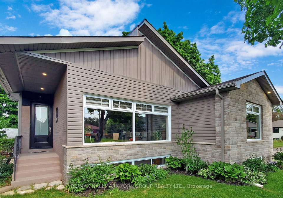 15-webster-drive-aurora-ontario-n6089720
