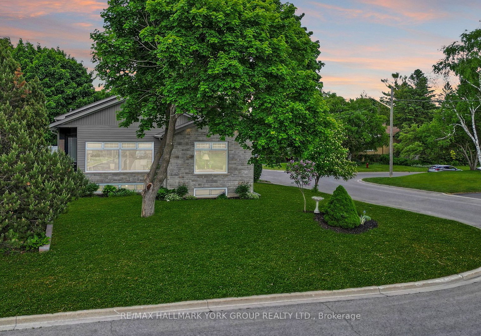 15-webster-drive-aurora-ontario-n6089720