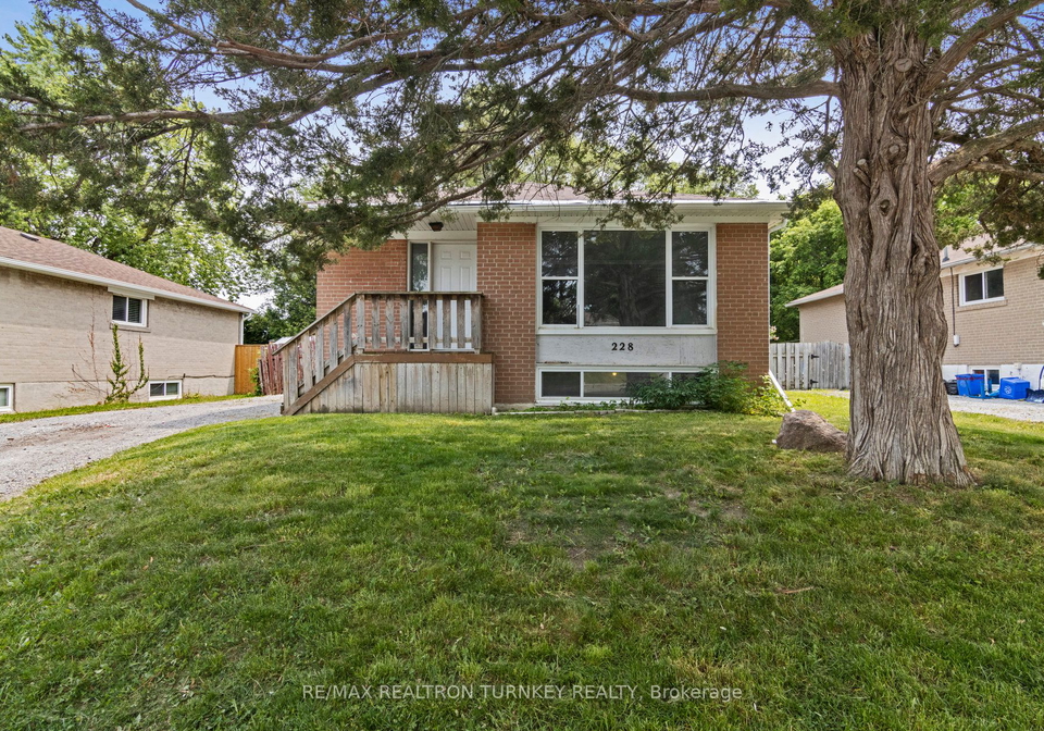 228-silverbirch-drive-newmarket-ontario-n6143724
