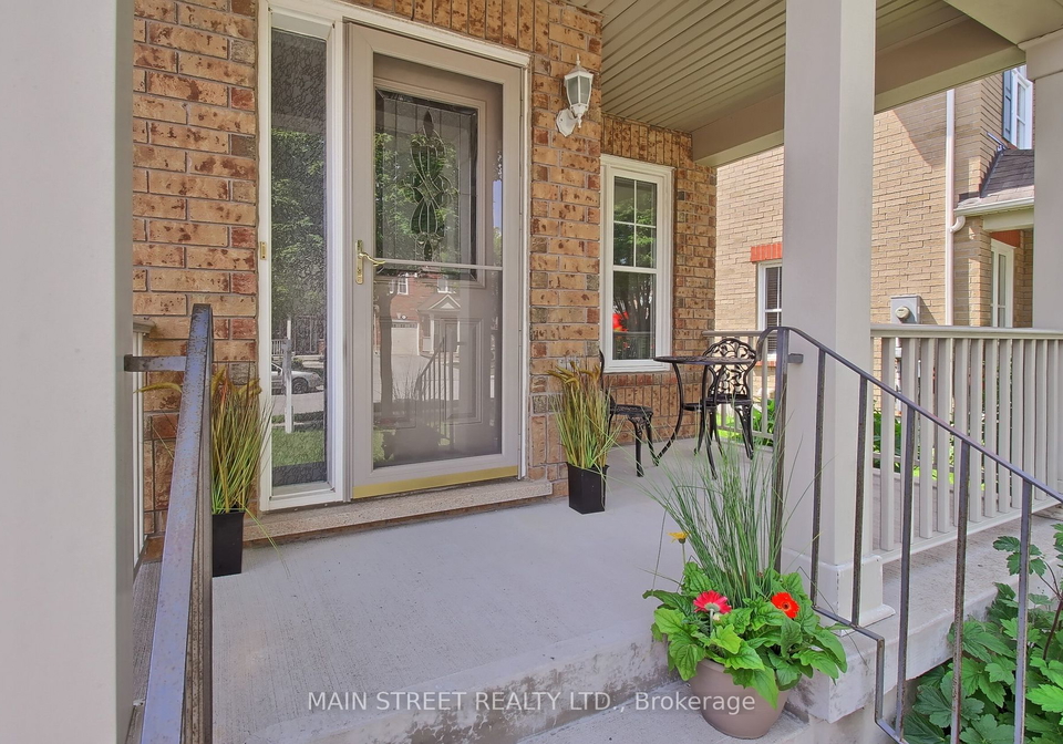211-chilcott-crescent-newmarket-ontario-n6668136