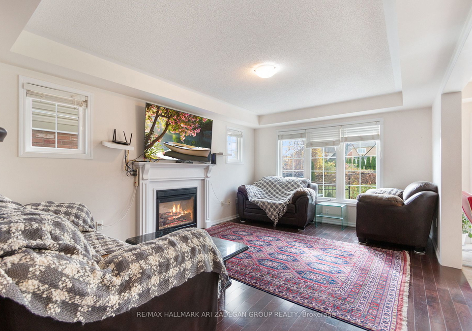 38-cliff-gunn-road-newmarket-ontario-n7256078