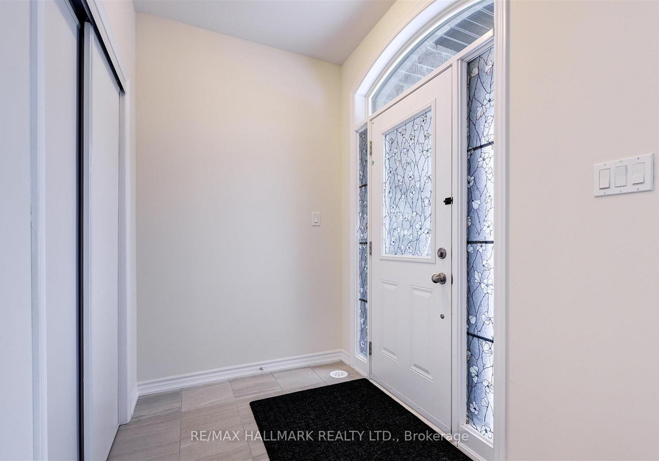 584-murrell-boulevard-east-gwillimbury-ontario-n7332414