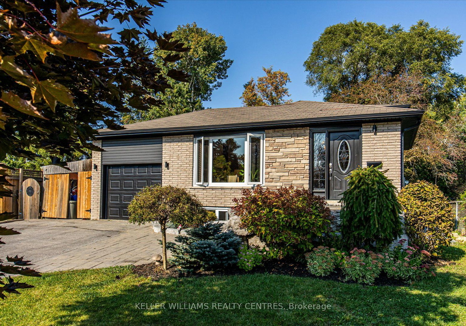 18-boulding-drive-aurora-ontario-n7378264