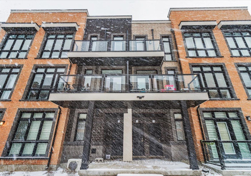 2-phelps-lane-richmond-hill-ontario-n8074090