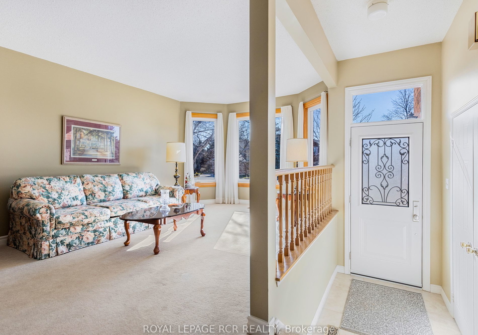 187-crossland-gate-newmarket-ontario-n8136232