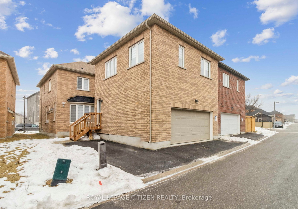 526-whites-hill-avenue-markham-ontario-n8155634