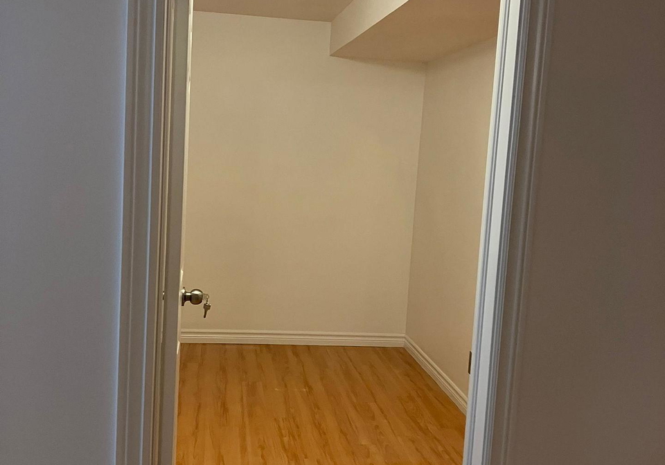 29-sandy-point-drive-s-richmond-hill-ontario-n8190496