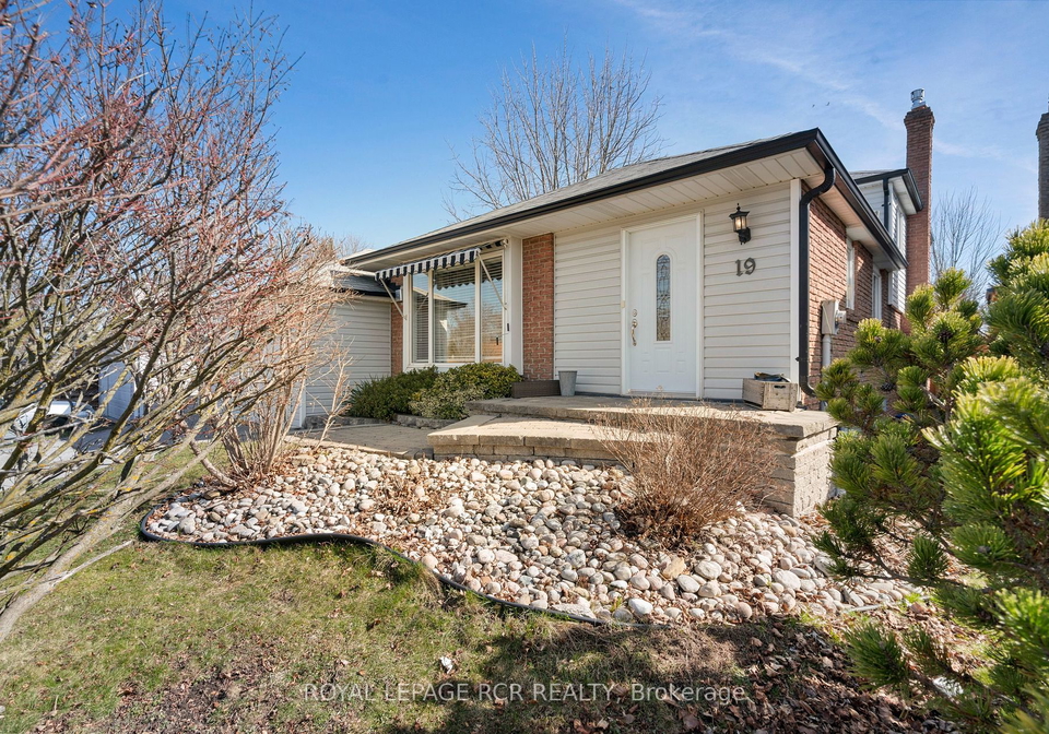 19-holland-river-boulevard-east-gwillimbury-ontario-n8203050