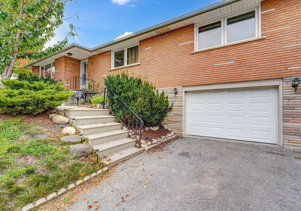 77-toronto-street-bradford-west-gwillimbury-ontario-n8304048