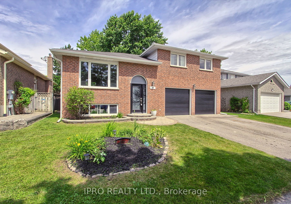 39-crown-crescent-bradford-west-gwillimbury-ontario-n8444976