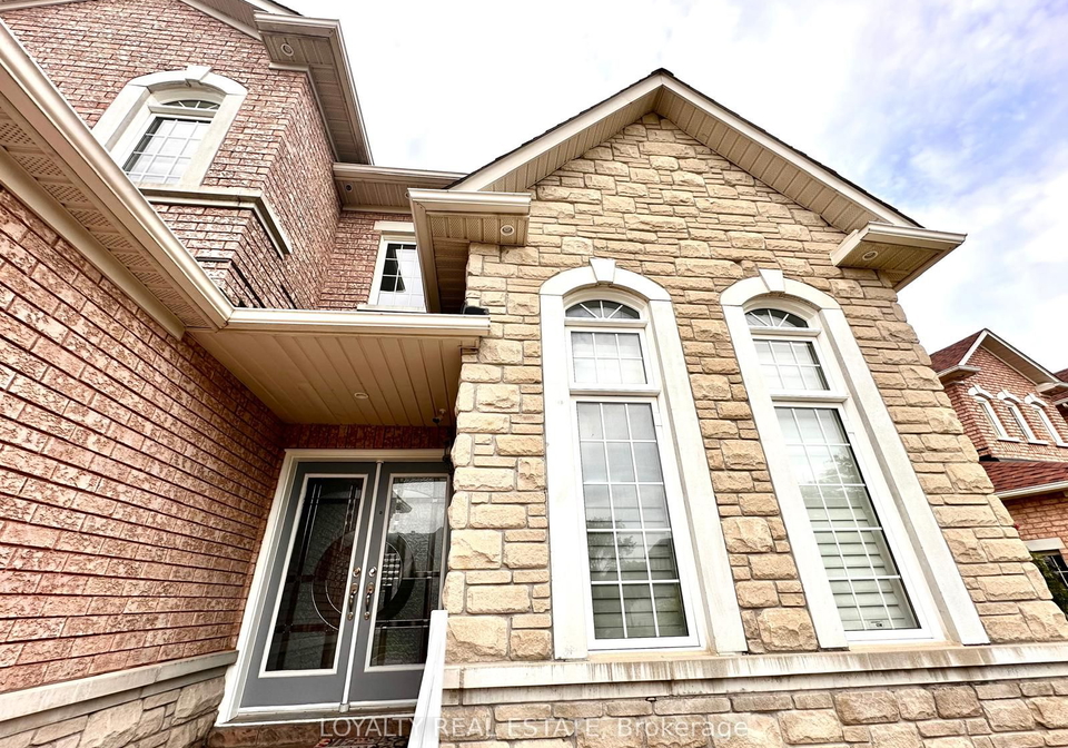 22-treeline-court-markham-ontario-n9037776
