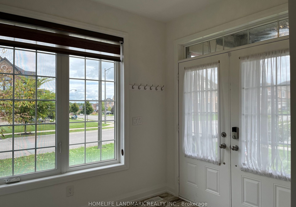 64-charlotte-abby-drive-east-gwillimbury-ontario-n9361854