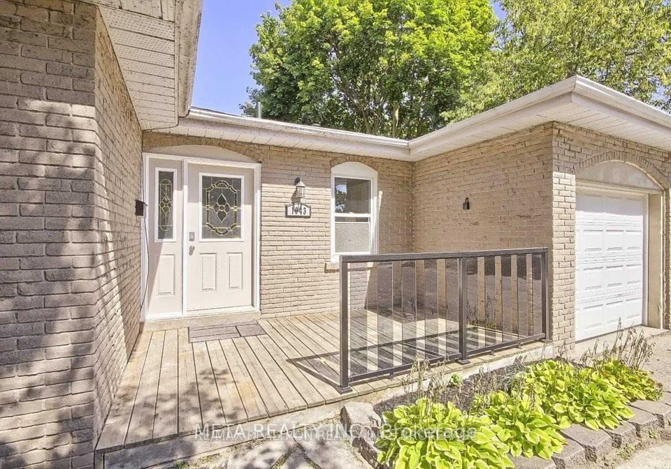 1043-lemar-road-newmarket-ontario-n9859427