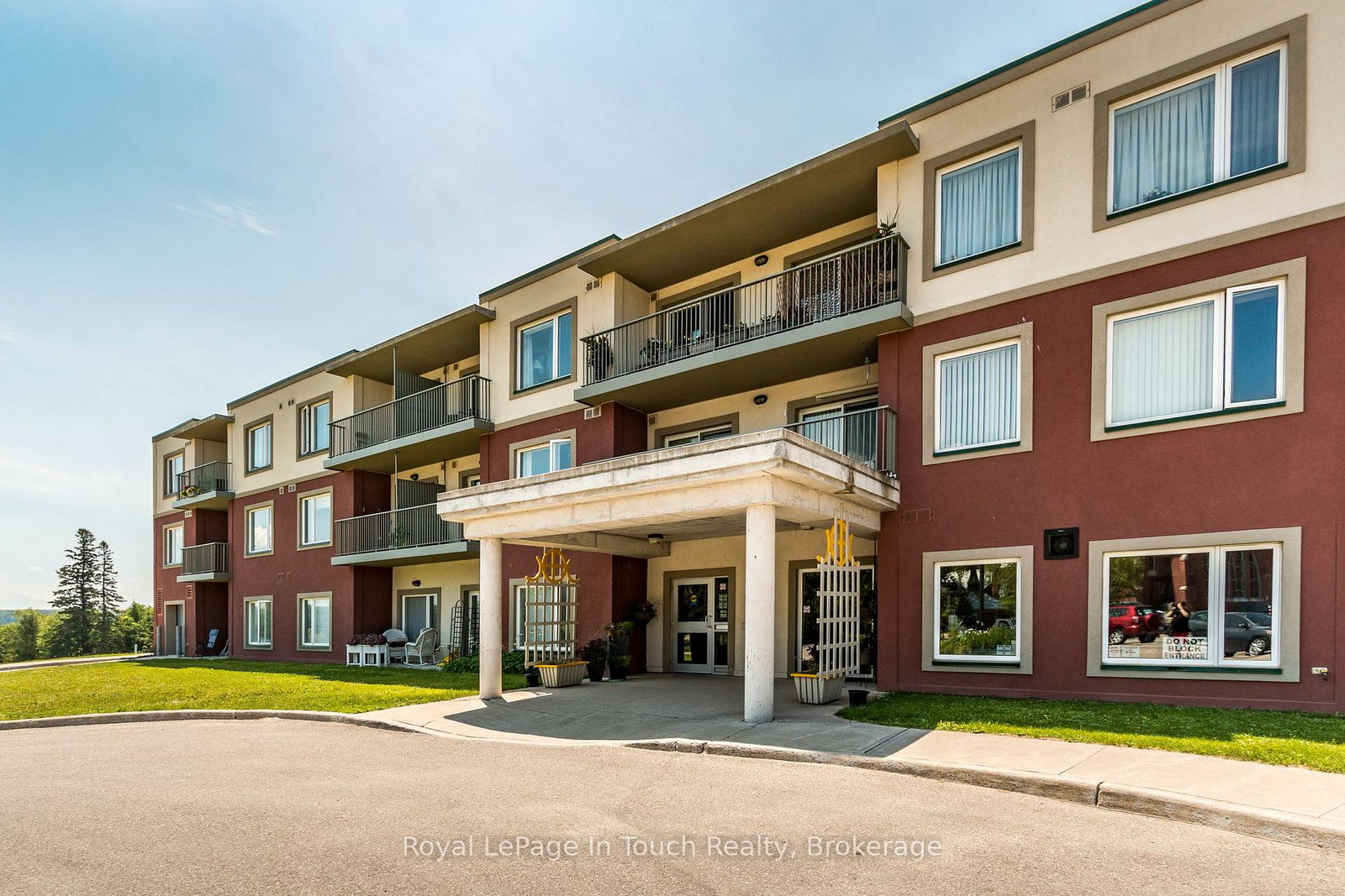 333-lafontaine-road-w-tiny-ontario-s11916966