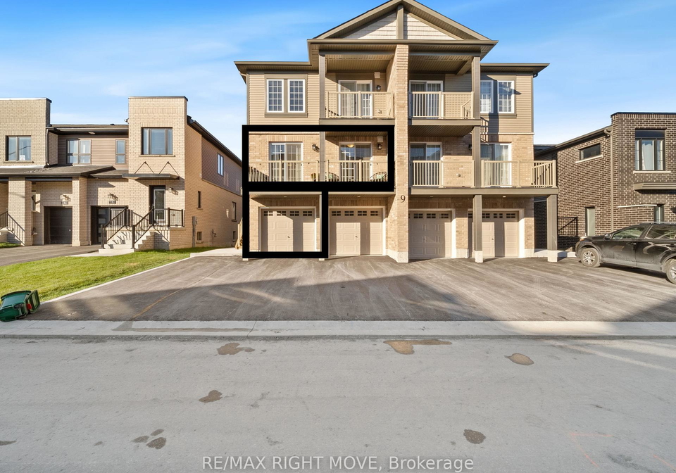 9-hay-lane-barrie-ontario-s11924298