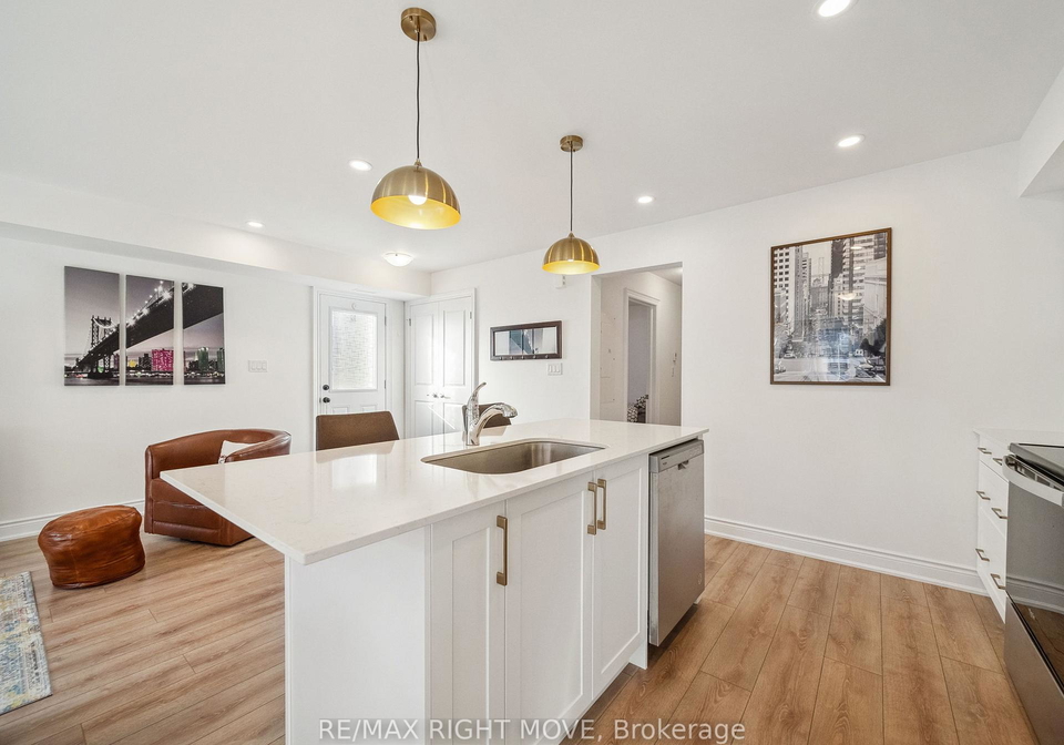 9-hay-lane-barrie-ontario-s11924298