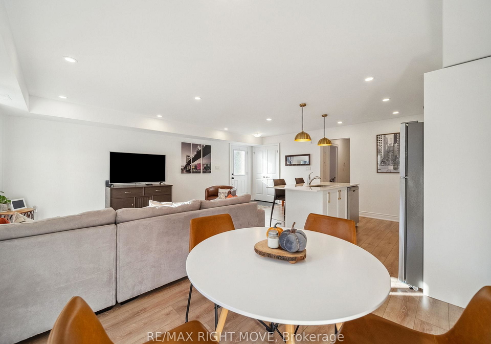 9-hay-lane-barrie-ontario-s11924298