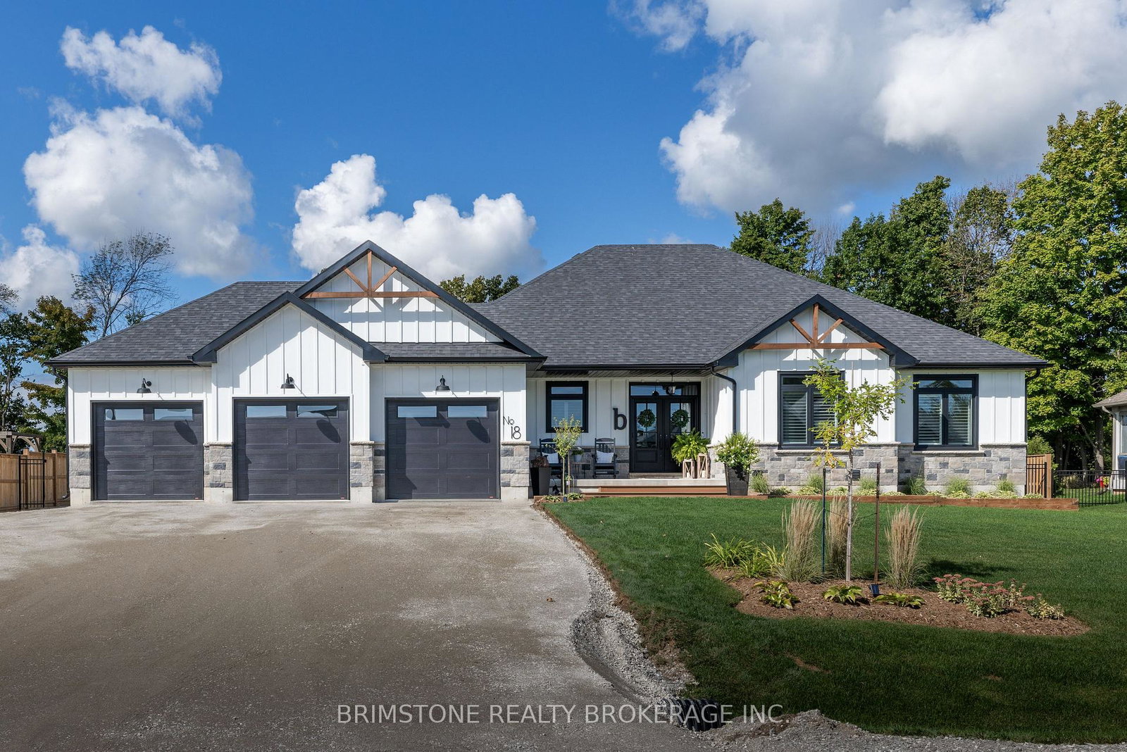 18-cheslock-crescent-oro-medonte-ontario-s11925644