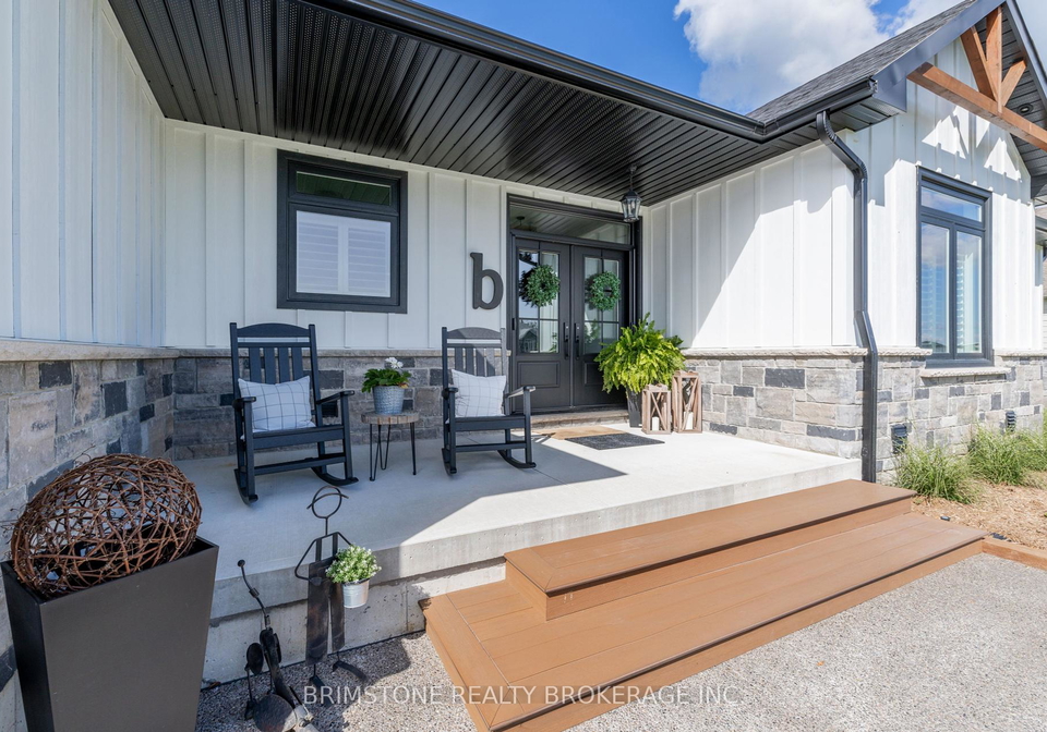 18-cheslock-crescent-oro-medonte-ontario-s11925644