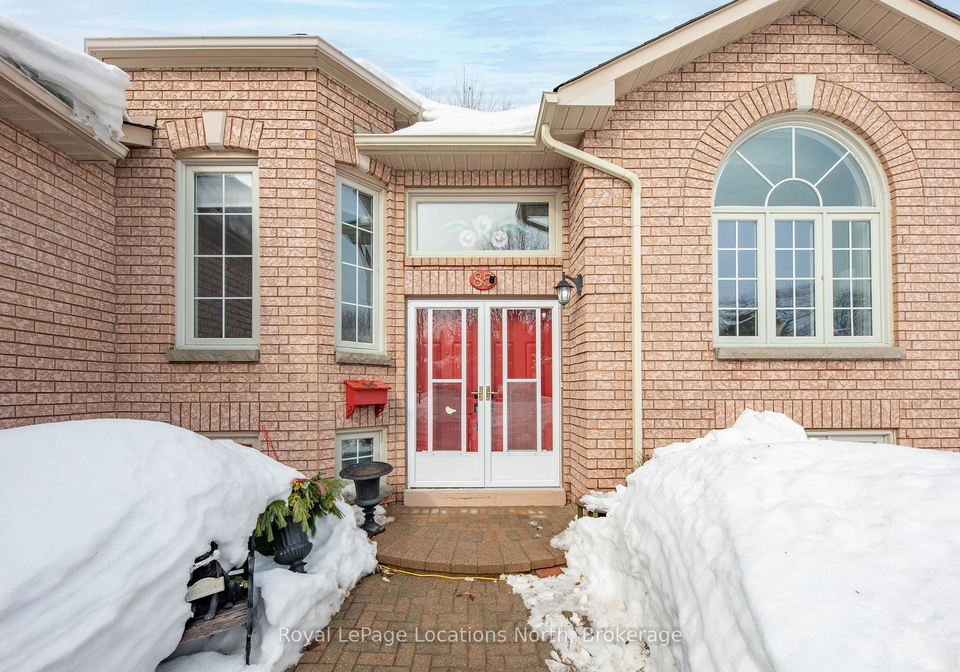 85-silver-birch-avenue-wasaga-beach-ontario-s11990294
