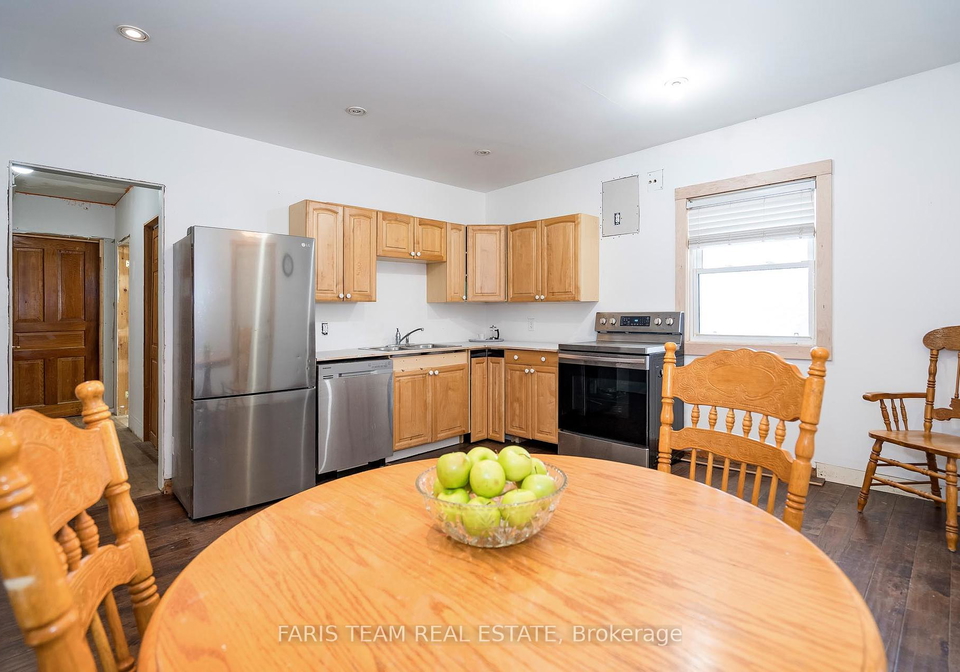 61-robert-street-w-penetanguishene-ontario-s11997862