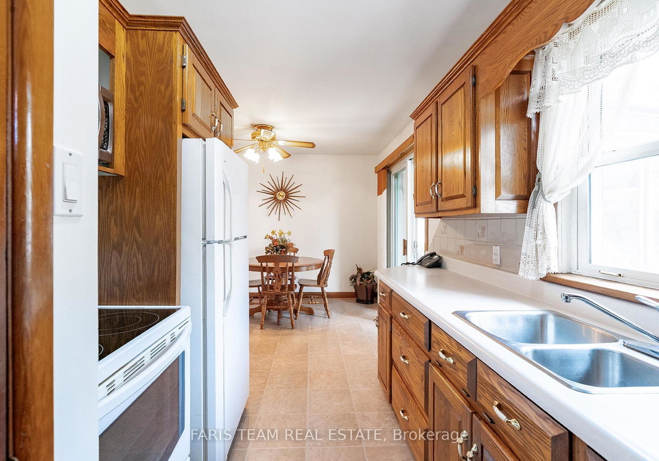 132-rodney-street-barrie-ontario-s12035306