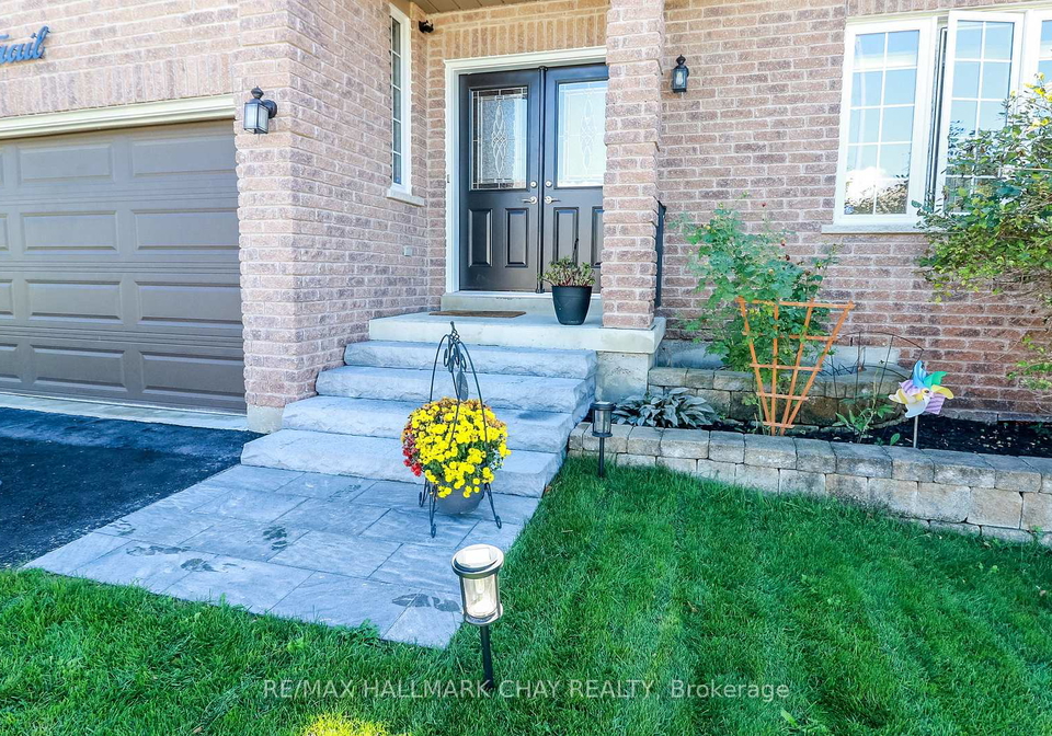 59-silver-trail-barrie-ontario-s12043064