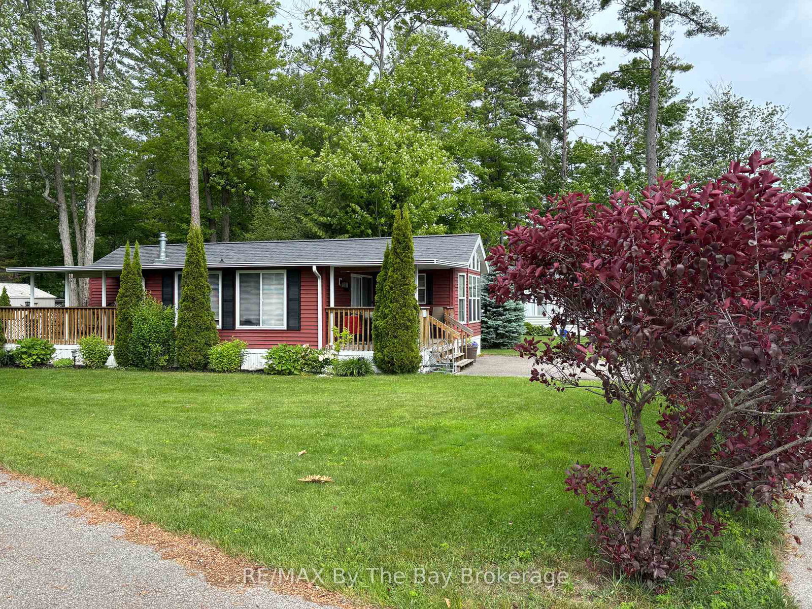 50-temagami-trail-wasaga-beach-ontario-s12047082