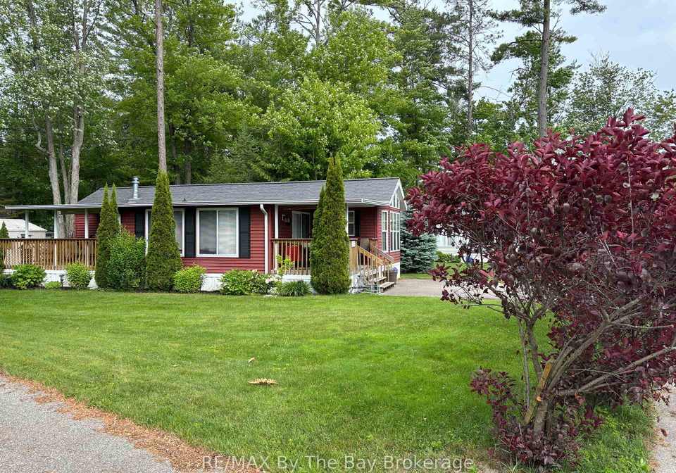 50-temagami-trail-wasaga-beach-ontario-s12047082