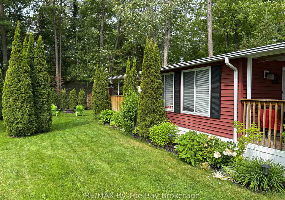 50-temagami-trail-wasaga-beach-ontario-s12047082