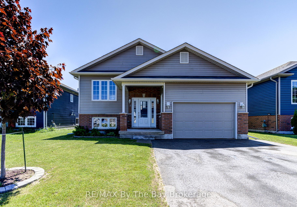 9-george-avenue-wasaga-beach-ontario-s12052791