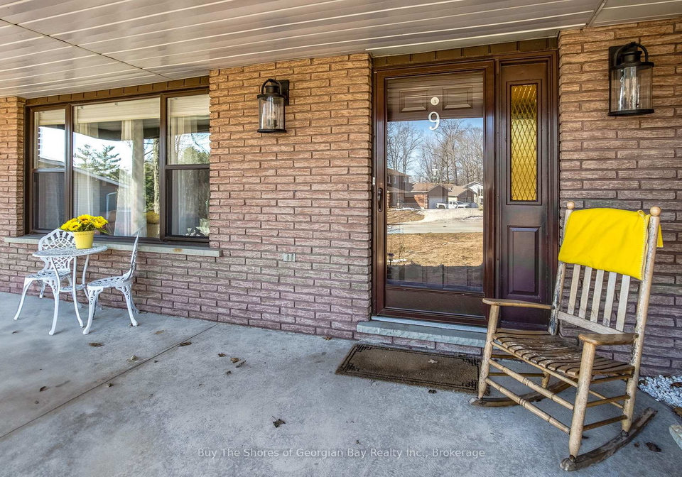 9-brule-street-penetanguishene-ontario-s12065956