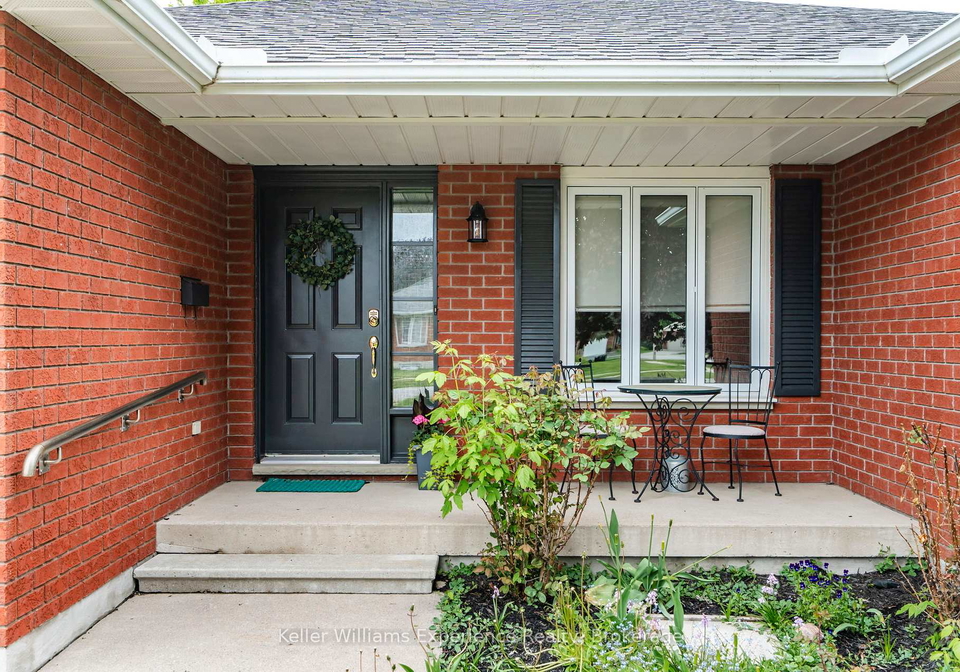 18-archer-crescent-springwater-ontario-s12071457