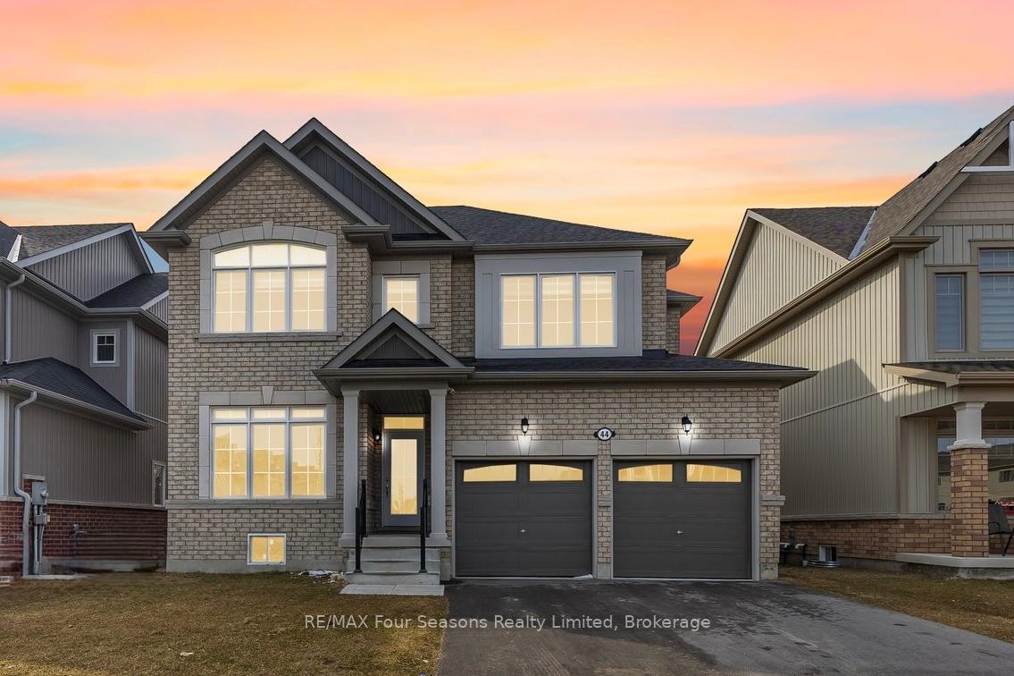44-kirby-avenue-collingwood-ontario-s12078258