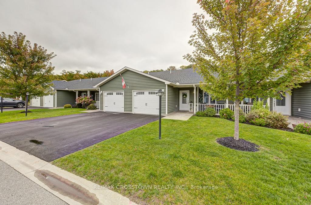 5-chamberlain-crescent-penetanguishene-ontario-s12083797