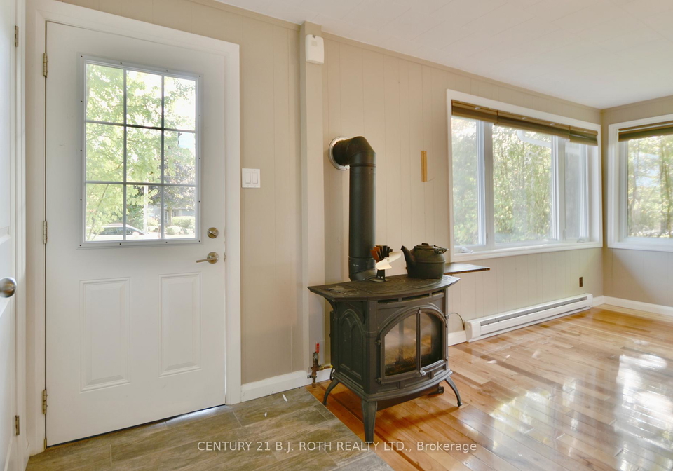 98-lakeshore-road-w-oro-medonte-ontario-s12088666