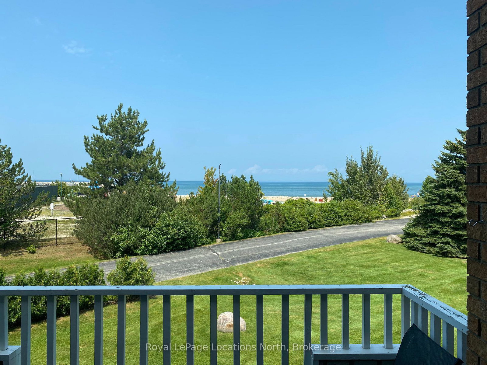 10-ramblings-way-collingwood-ontario-s12093574