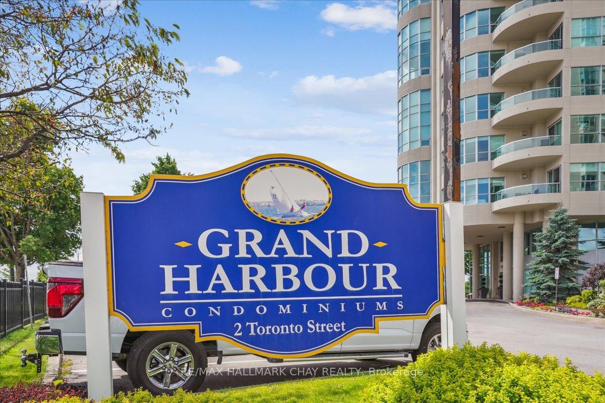 2-street-barrie-ontario-s12095489