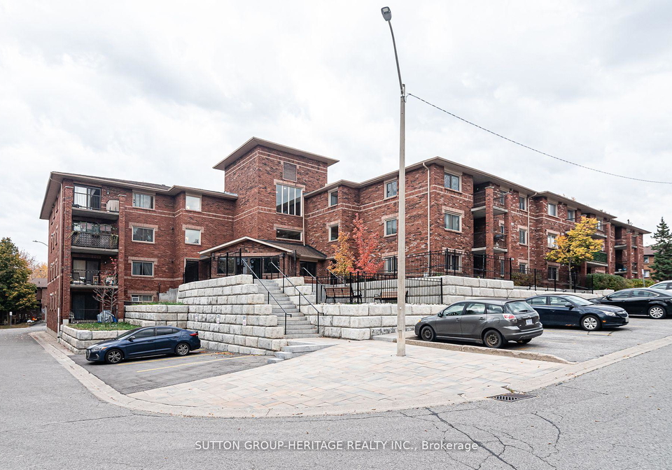1-quail-crescent-barrie-ontario-s12097853