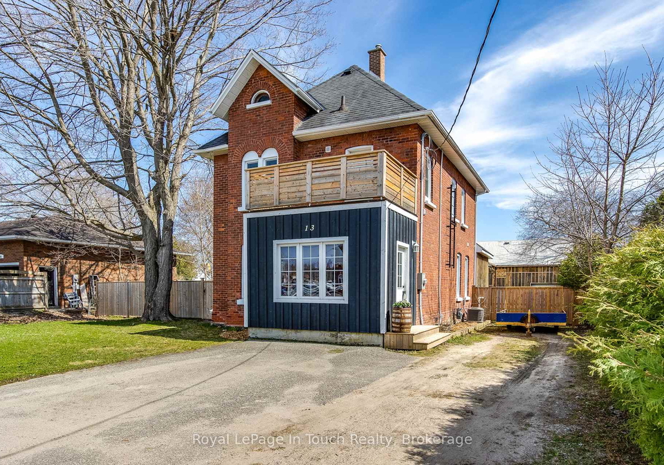 13-stone-street-springwater-ontario-s12104337